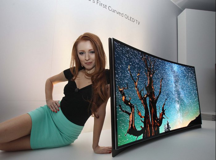 Cheil UK releases ‘Life in Every Pixel’ ad for Samsung Curved OLED Smart TV