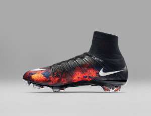 Nike-Football-Soccer-CR7-MERCURIAL-SUPERFLY-C_native_600