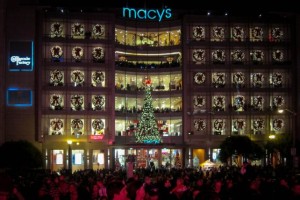 20151124_MacysBlackFriday_crSharonMollerusviaFlickr