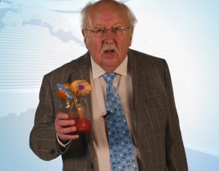 Former BBC Weatherman Michael Fish tackles hipster trend predictions for 2016