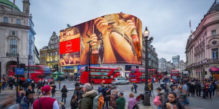 A Giant New Billboard in London Knows What Car You Drive, and Even How You’re Feeling