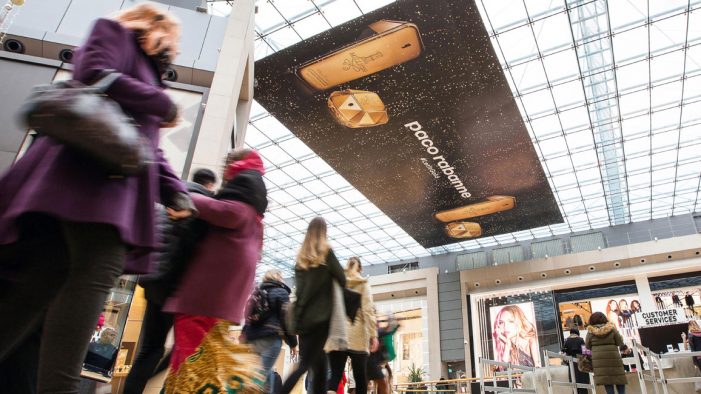 Paco Rabanne and Limited Space #LetItGold with largest advertising installation in UK shopping centres