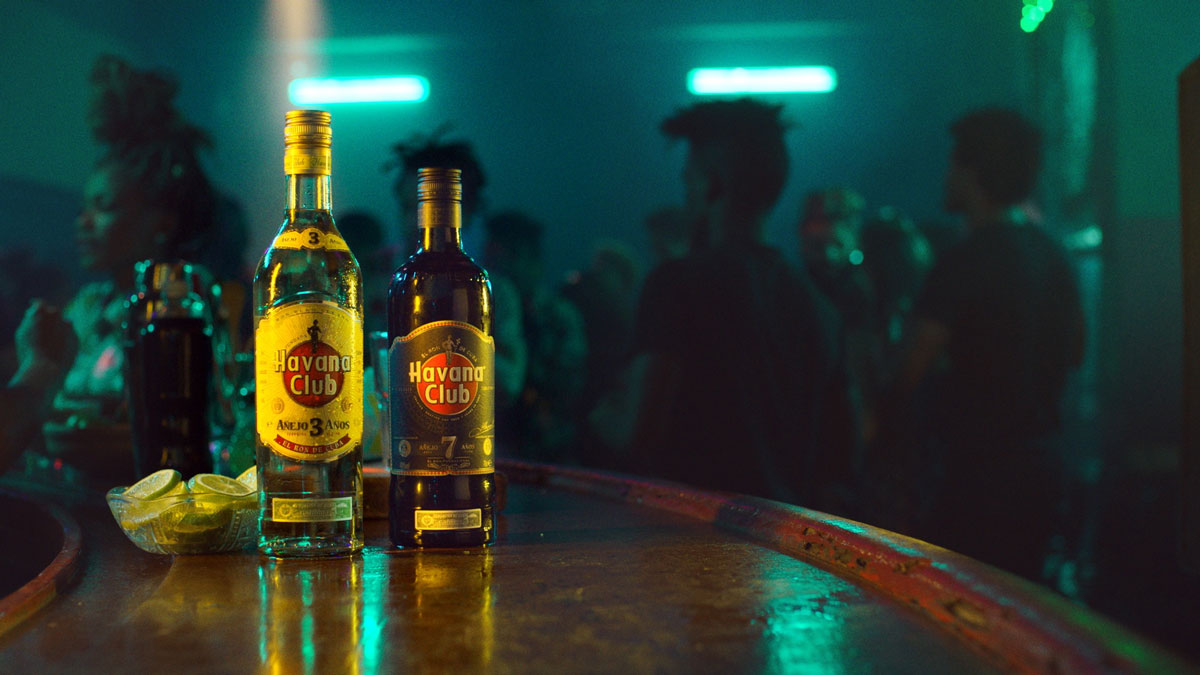 Take me club. Гавана клуб. Гавана клаб клуб на набережной в Ростове на Дону. Панама Havana Club. Гавана клуб Иркутск.