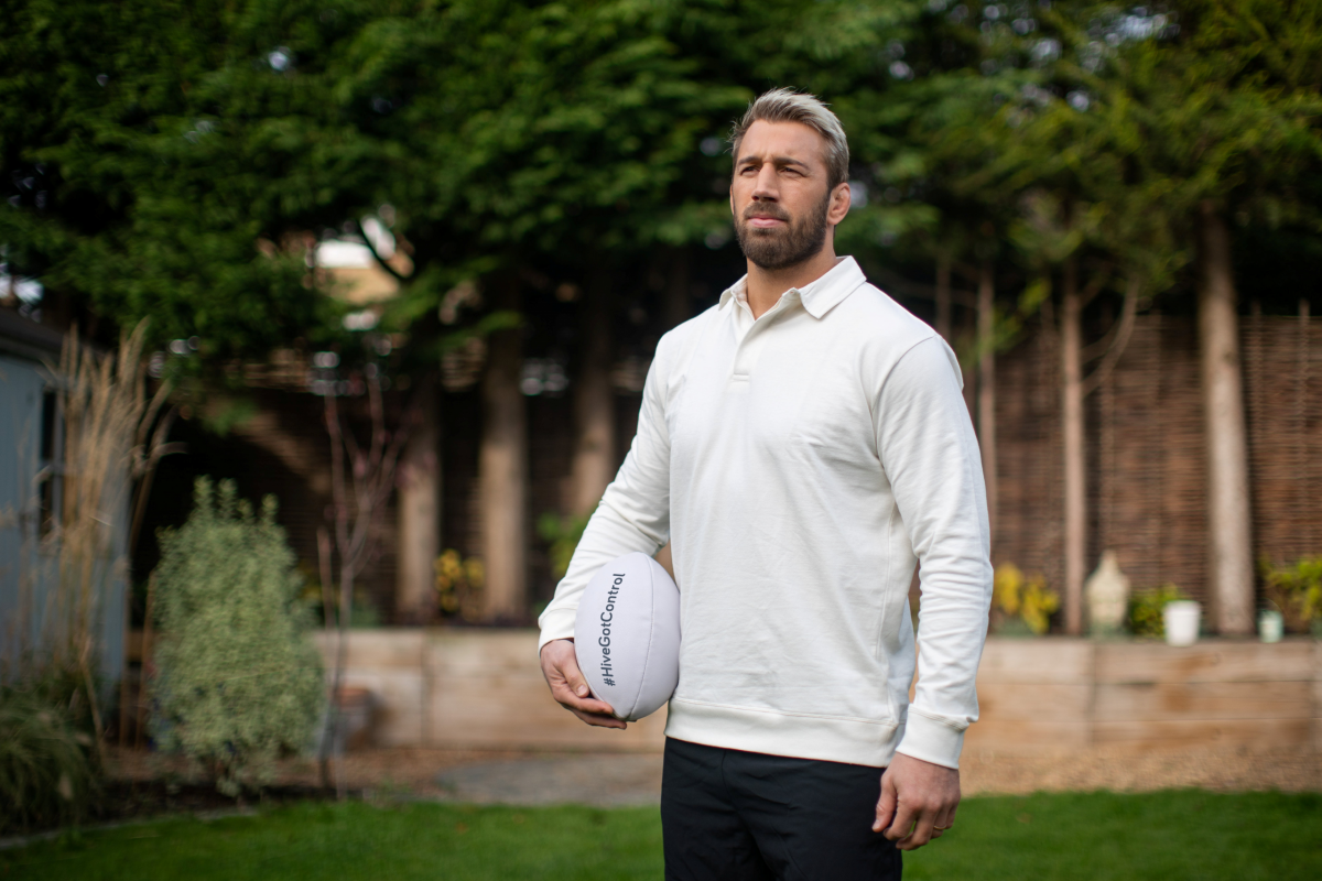 Rugby legend Chris Robshaw teams up with smart home specialists, Hive to help Brits regain control in their homes