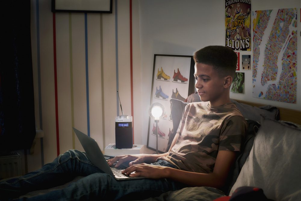 Teenage Boy – Laptop