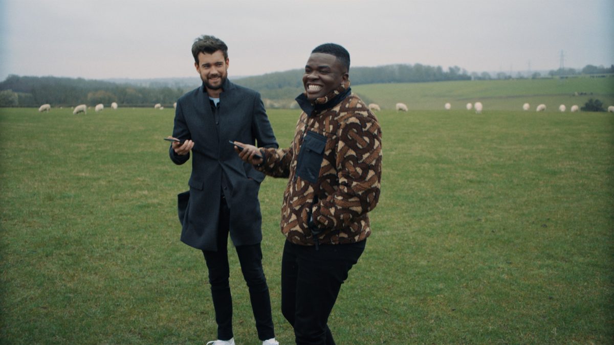 GOOGLE PIXEL 4 PRESENTS JACK WHITEHALL AND MICHAEL DAPAAH – LOST IN THE COUNTRYSIDE (4)
