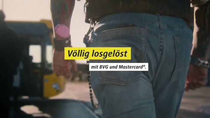 Typical BVG. Typically Berlin: Serviceplan Campaign Berlin stages Neighbourhood musical.