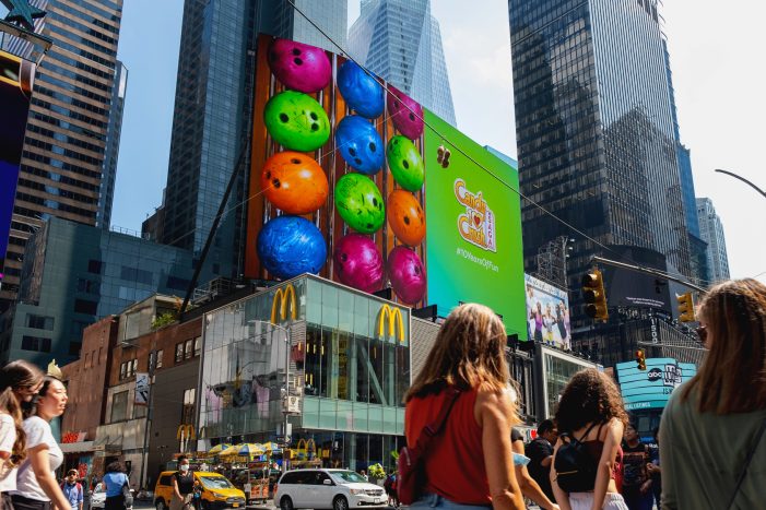 The latest Candy Crush Saga campaign gamifies the whole world and unlocks fun in real-life situations