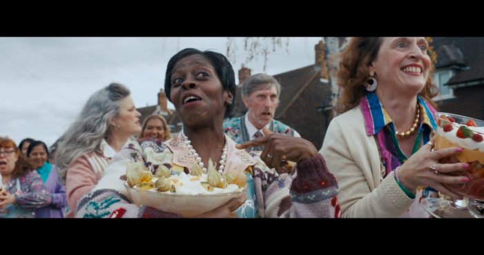 <strong>‘They’re coming, be ready’: Argos celebrates the return of the big Christmas get together in its 2022 advert</strong>