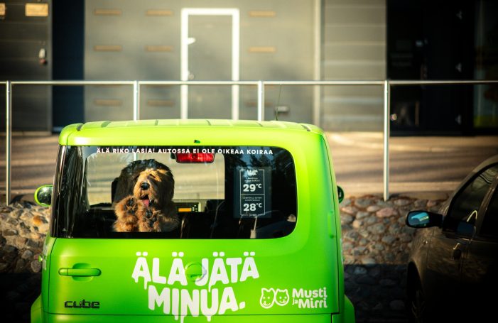 Robot dog mimics heat stroke symptoms in an unprecedented OOH build: Nordic pet brand’s latest campaign stuns in the streets of Finland