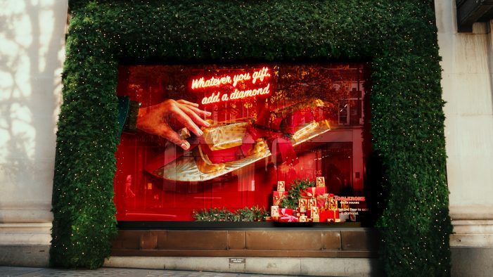 Entertainment specialist elevenfiftyfive illuminates Selfridges festive shopping experience for Toblerone with a gift-wrapped speedboat window display