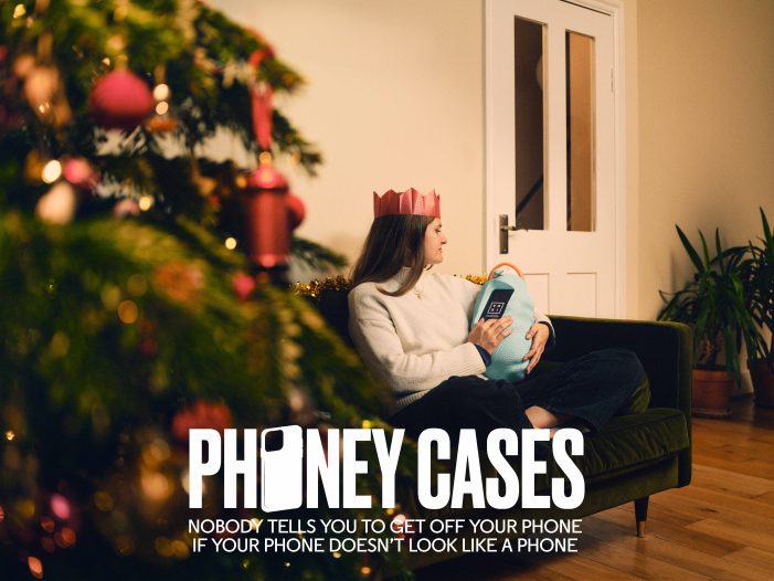 VOXI Mobile offer a reprieve this Christmas with playful ‘Phoney Cases’ campaign