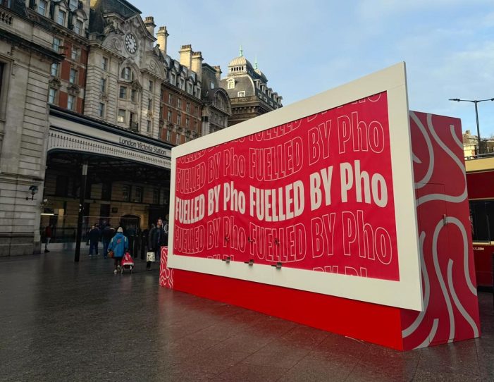 “FUELLED BY PHO” PHO TO LAUNCH WORLD’S FIRST BONE-BROTH-DISPENSING BILLBOARD IN LONDON IN TWO DAY POP-UP AT LONDON STATION