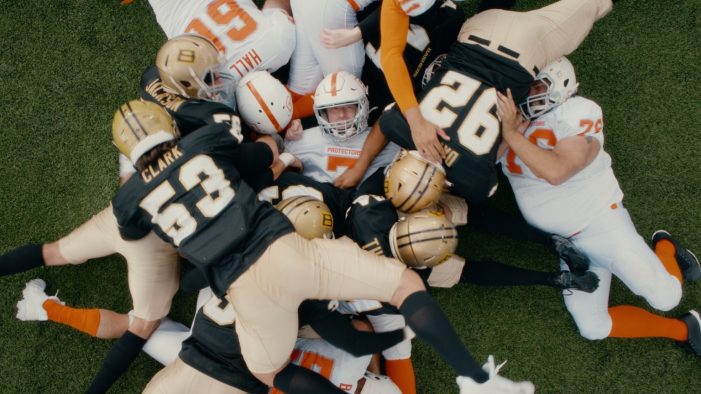 IN NATIONAL CAMPAIGN FROM SPORT CLIPS HAIRCUTS, MEN REALIZE THE ONLY THING BETTER THAN SPORTS IS COMPLETE RELAXATION. WHILE WATCHING SPORTS.