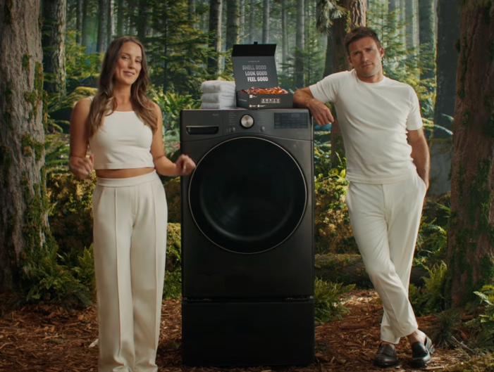 RAINDROP LAUNCHES SEXY, PROVOCATIVE CAMPAIGN FOR LAUNDRY SAUCE 
