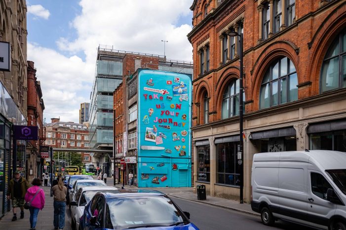 CROSSCOUNTRY UNVEILS GIANT MANCHESTER MURAL CELEBRATING THE STORIES WE BRING HOME