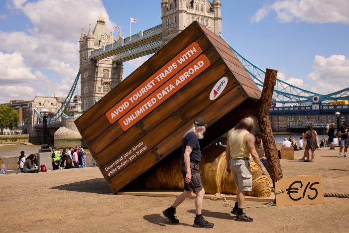 Airalo Sets a ‘Tourist Trap’ to Help Holidaymakers Avoid Holiday Rip-Offs
